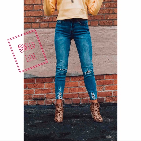 🌟CLEARANCE🌟 Lily Leopard Detail Skinny Jeans - Picture 2 of 5
